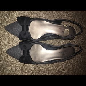 ADORABLE kitten heel sling backs with bow!!!